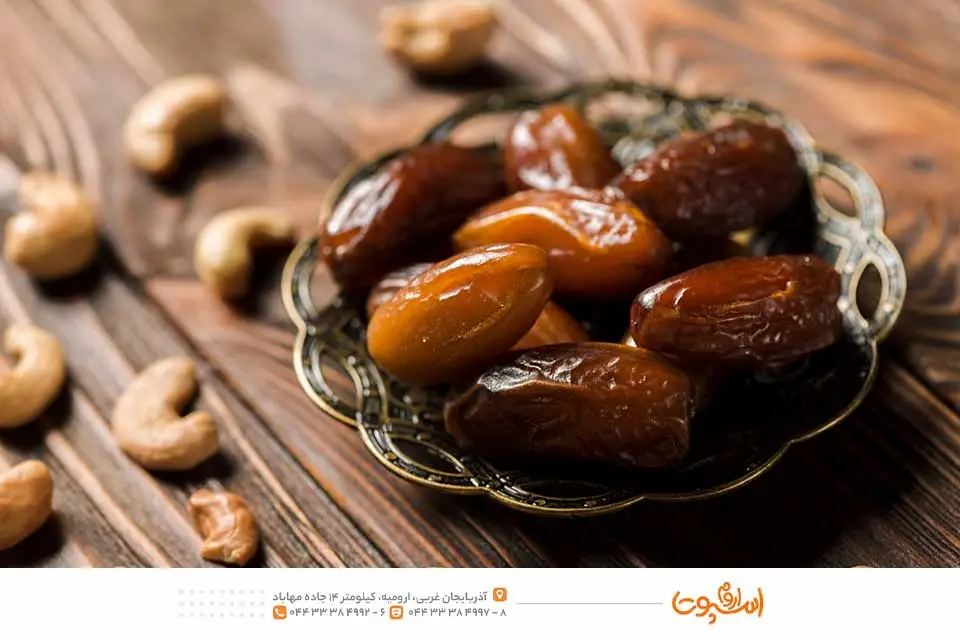 فرق-بین-پودر-هسته-خرما-و-پوره-خرما